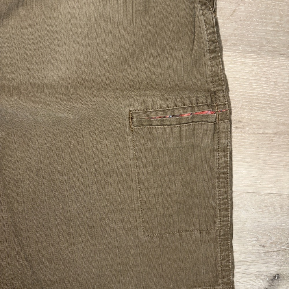 Quiksilver Casual Shorts Men's Size 34 X 21 Army Green Surf Skate Skateboard - Picture 9 of 11